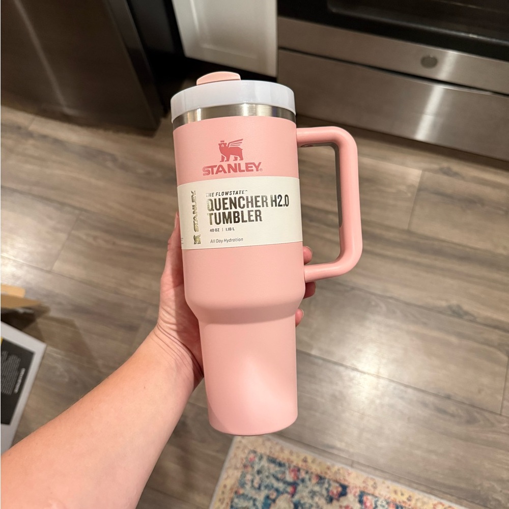 NEW in Box (Light Maroon Pink) Stanley Pink Quencher40ozH2.0 Tumbler with Handle